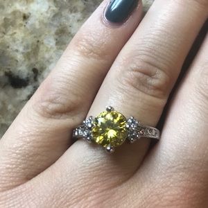 Gorgeous yellowish stone ring